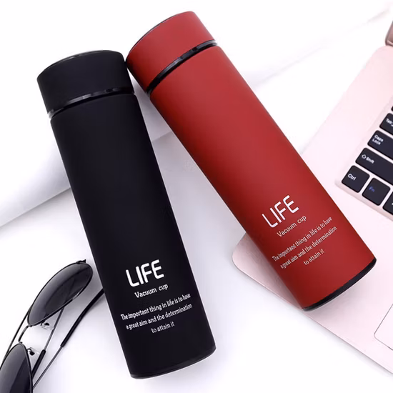 Doule Pantalla de temperatura de pared LED Termo inteligente Mantener caliente Frasco de vacío con aislamiento de calor frío OEM Logotipo personalizado 500ml